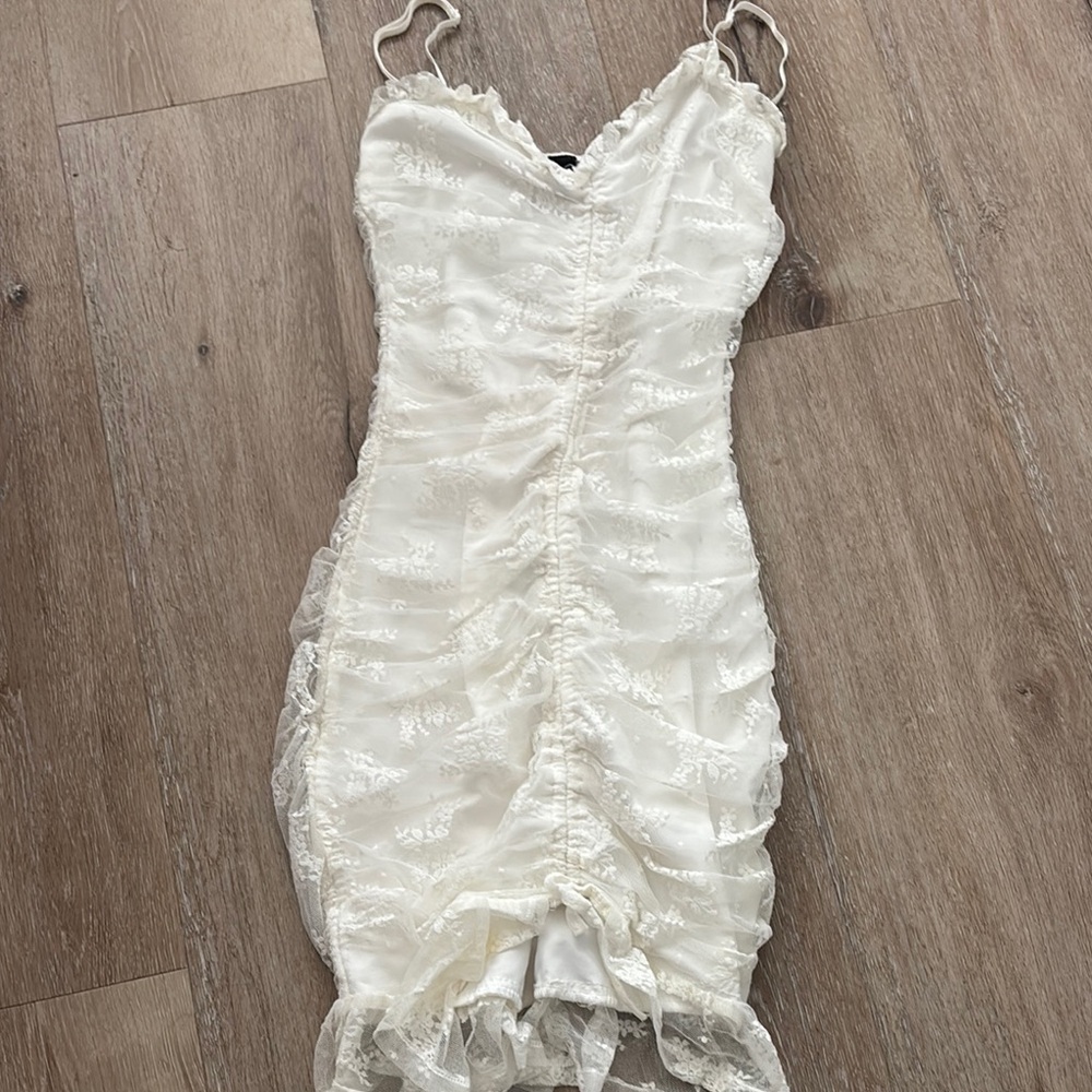 Winsor Elegant White lace Ruched Dress size 0